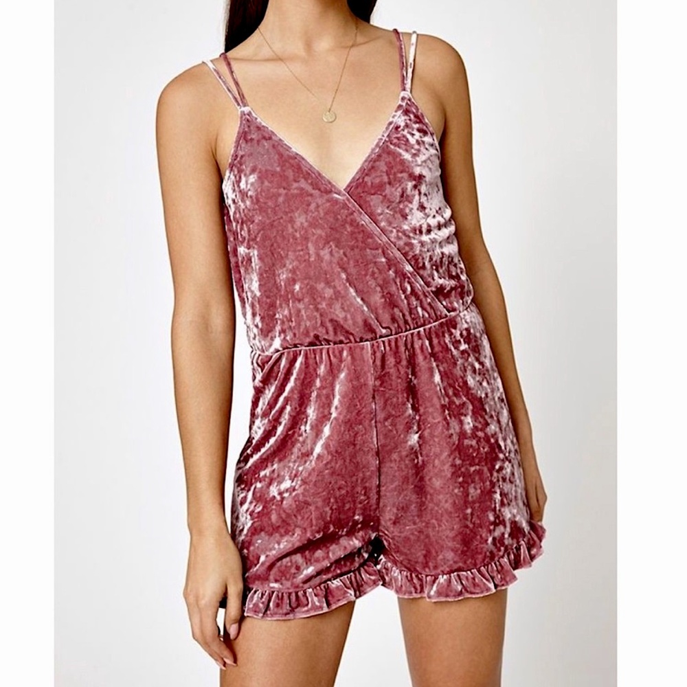 Kendall & Kylie Mauve velvet Pink Romper NWT S